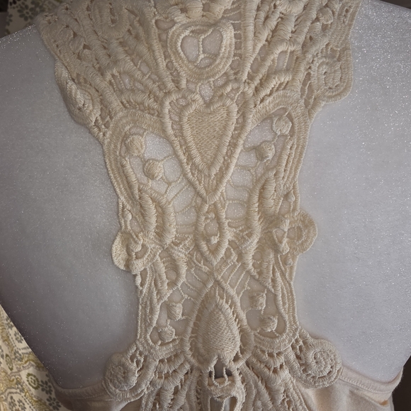 Cream Lace Racerback Tank - Picture 4 of 4